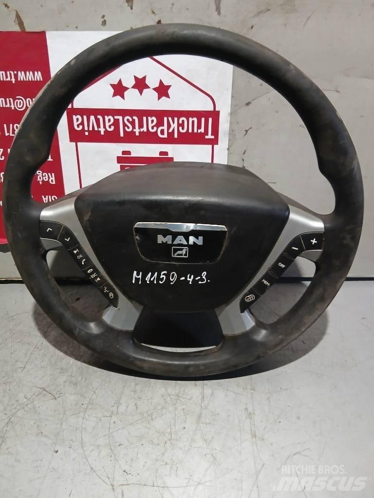 MAN TGX    81464306027 Cabine e interni