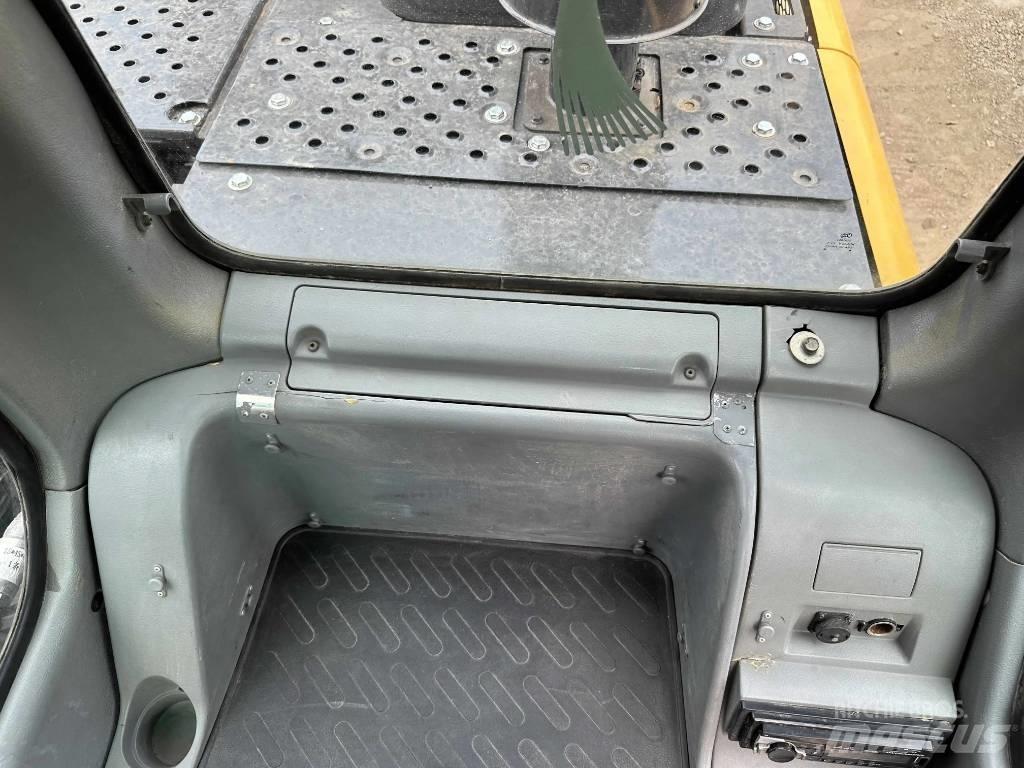 Volvo EC210D Escavatori cingolati