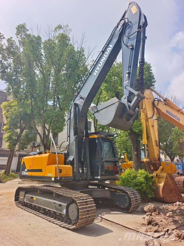Hyundai HX 220 HD Escavatori cingolati