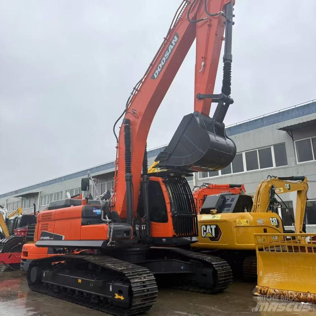 Doosan DX225LC-9C Escavatori medi 7t - 12t