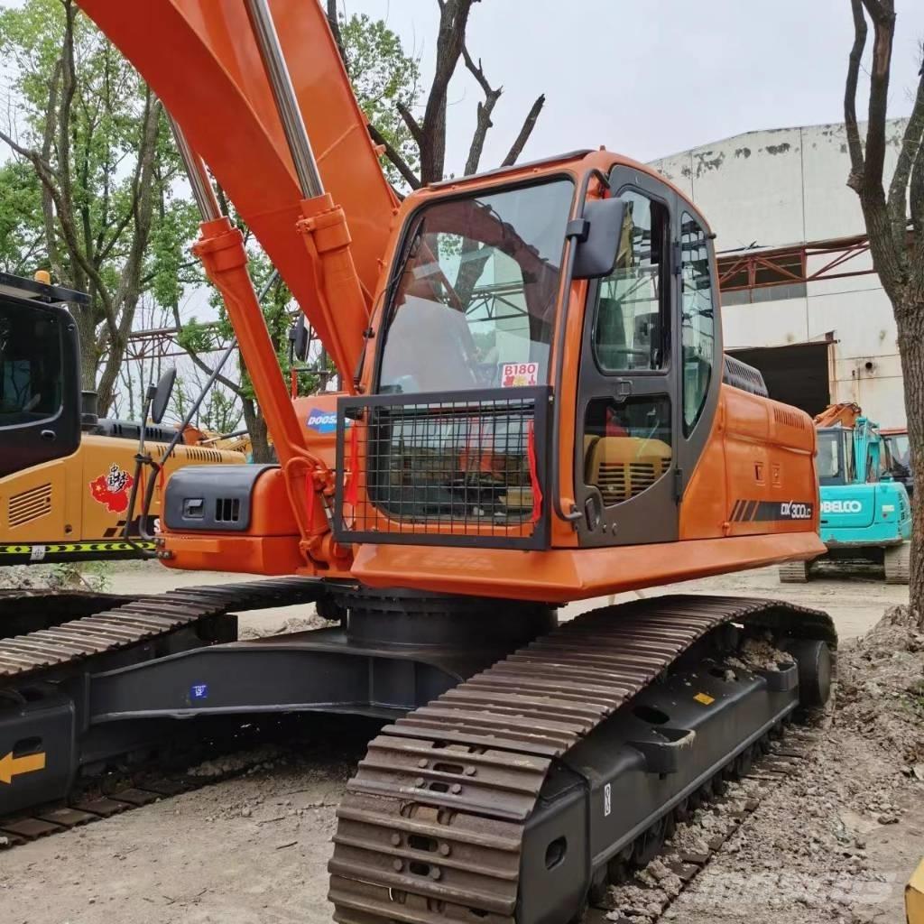 Doosan DX 300 LC Escavatori cingolati