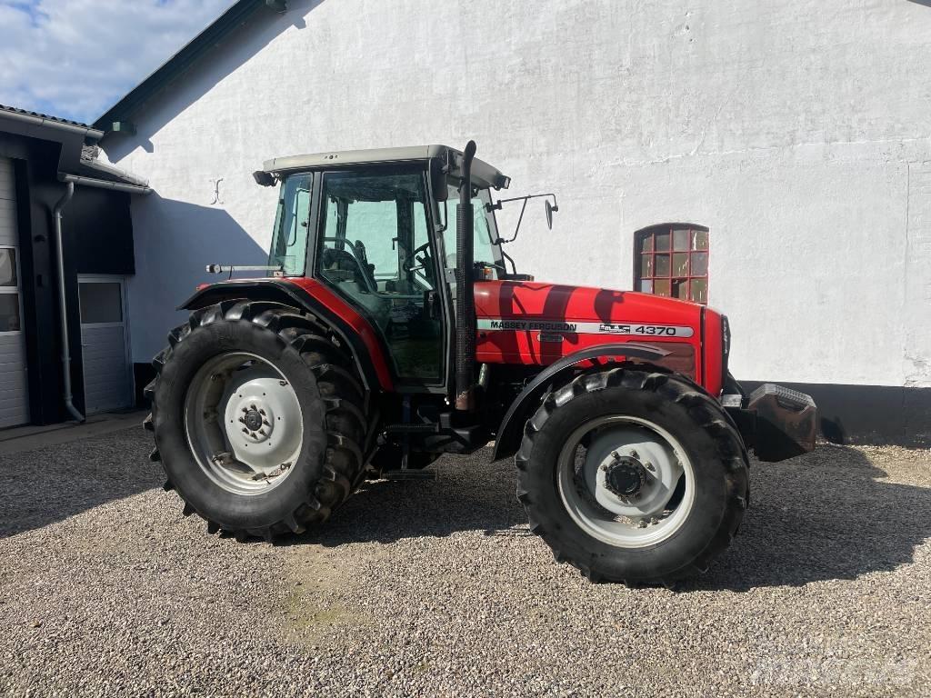 Massey Ferguson 4370 Trattori
