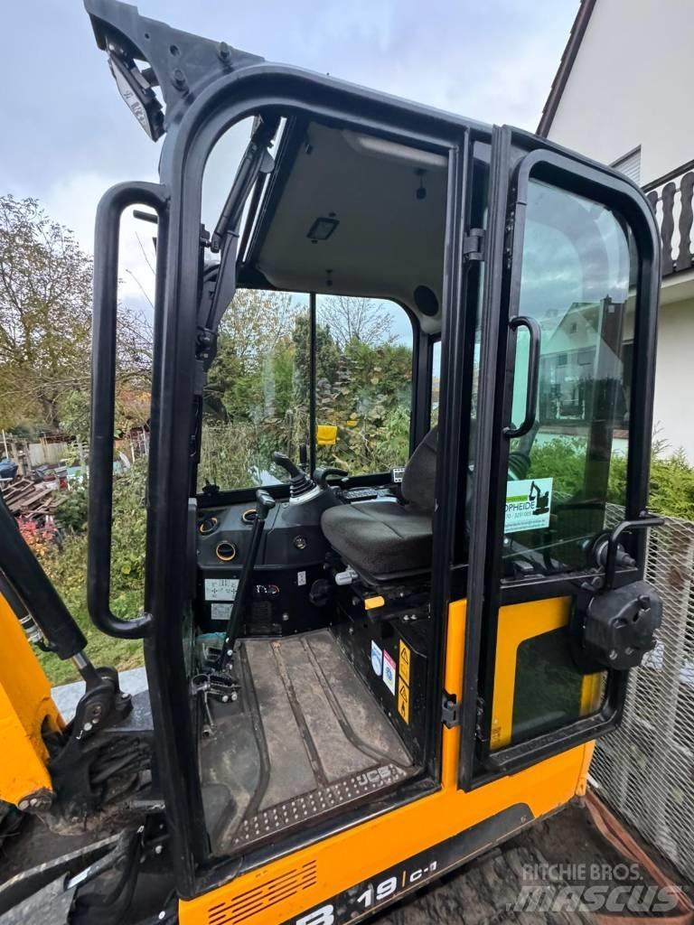 JCB 19 C-1 Miniescavatori