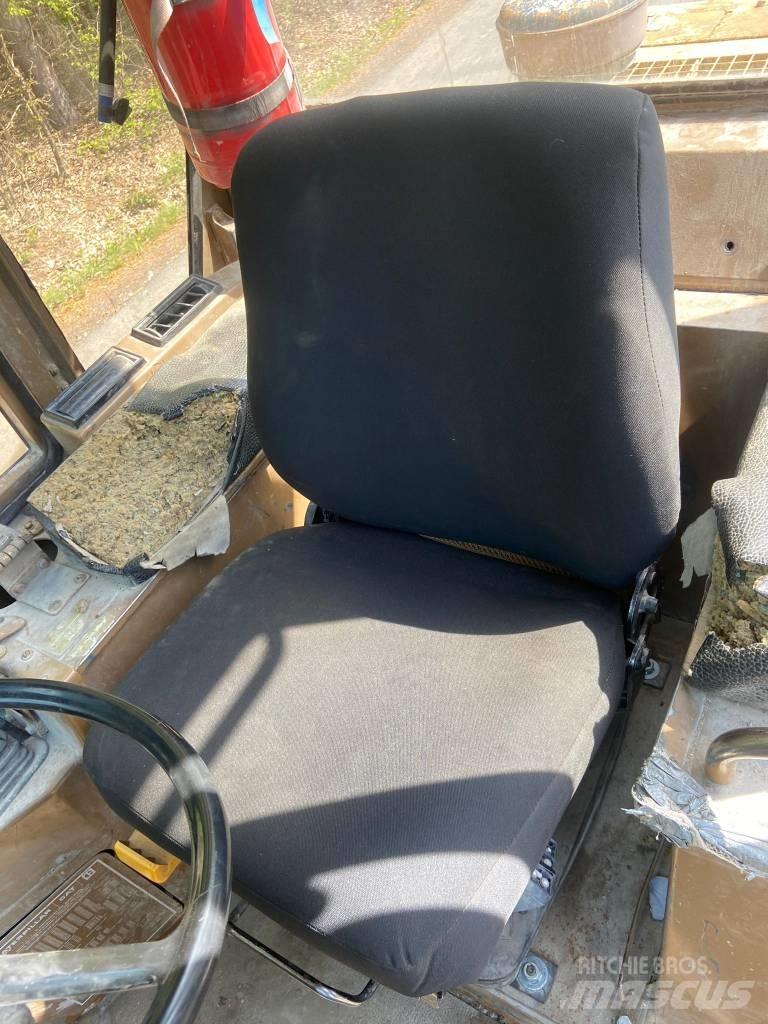 CAT IT 12 B Pale gommate