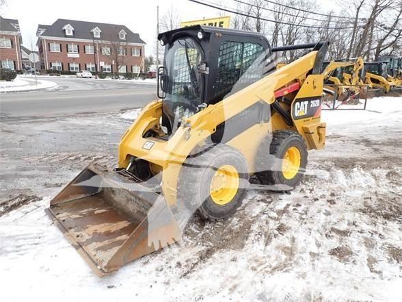 CAT 262D Mini Pale Gommate