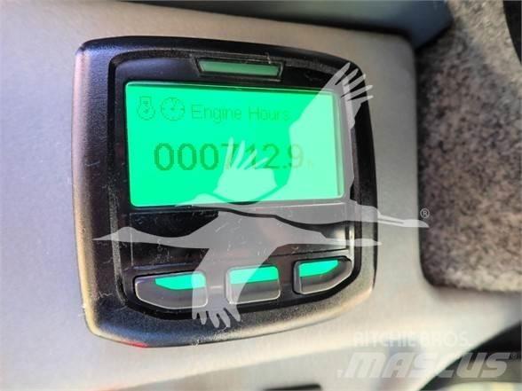 Gehl V270 Mini Pale Gommate