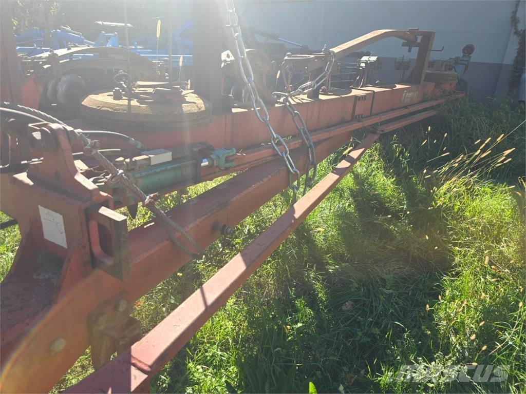 Kverneland BB 100 Aratri