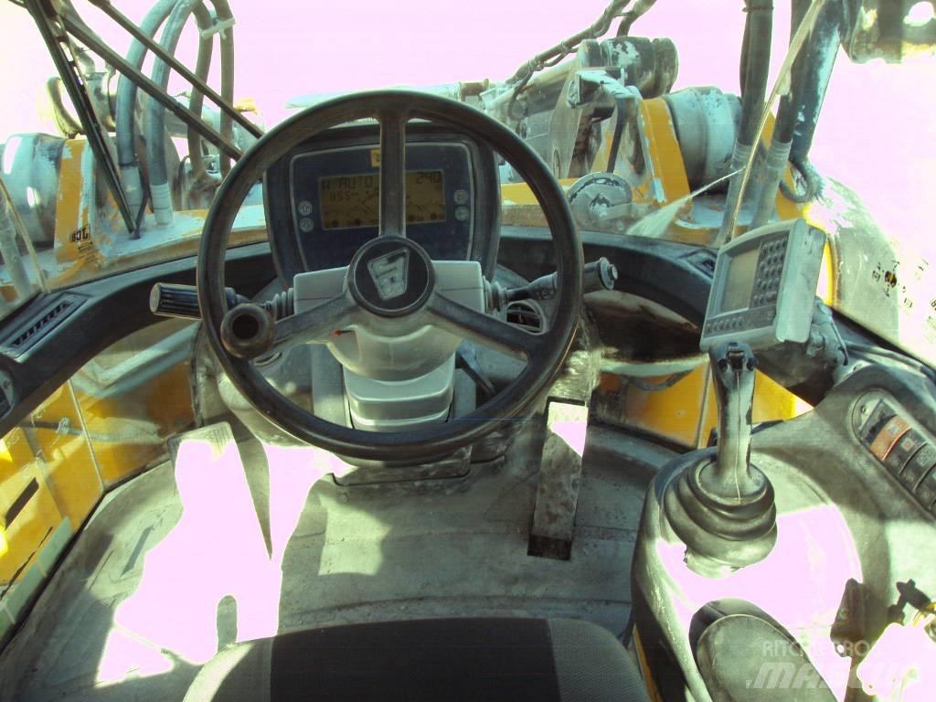 JCB 436 Wastemaster Pale gommate