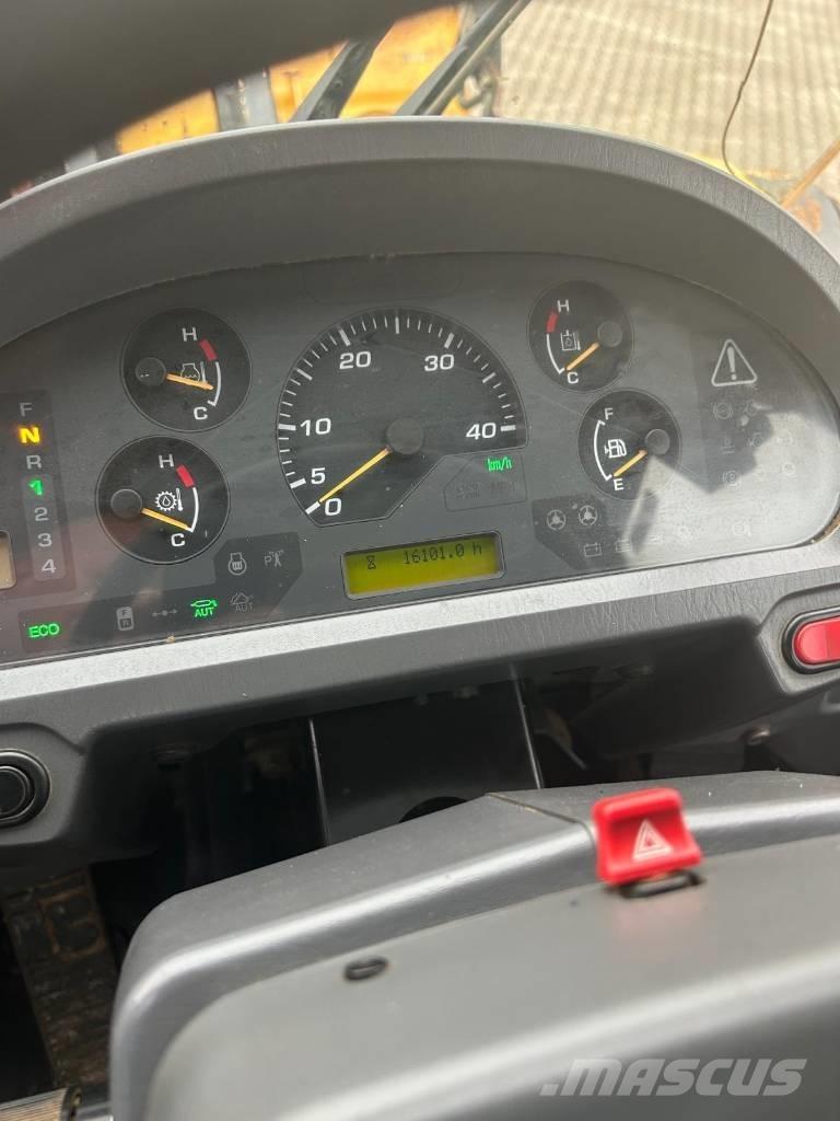 Komatsu WA 470-6 Pale gommate