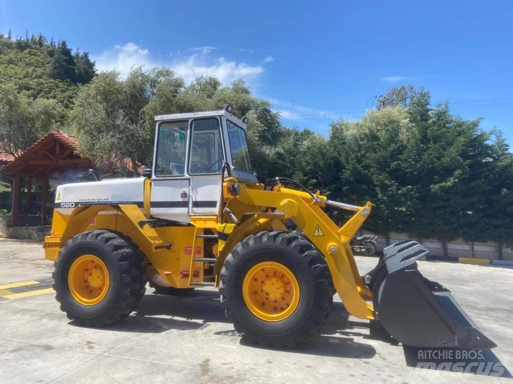 International 520A Pale gommate