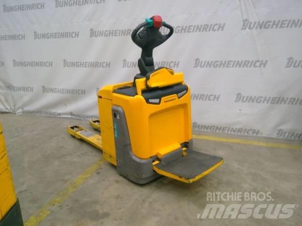 Jungheinrich ERE 225 Carrelli elevatori bassi a piattaforma