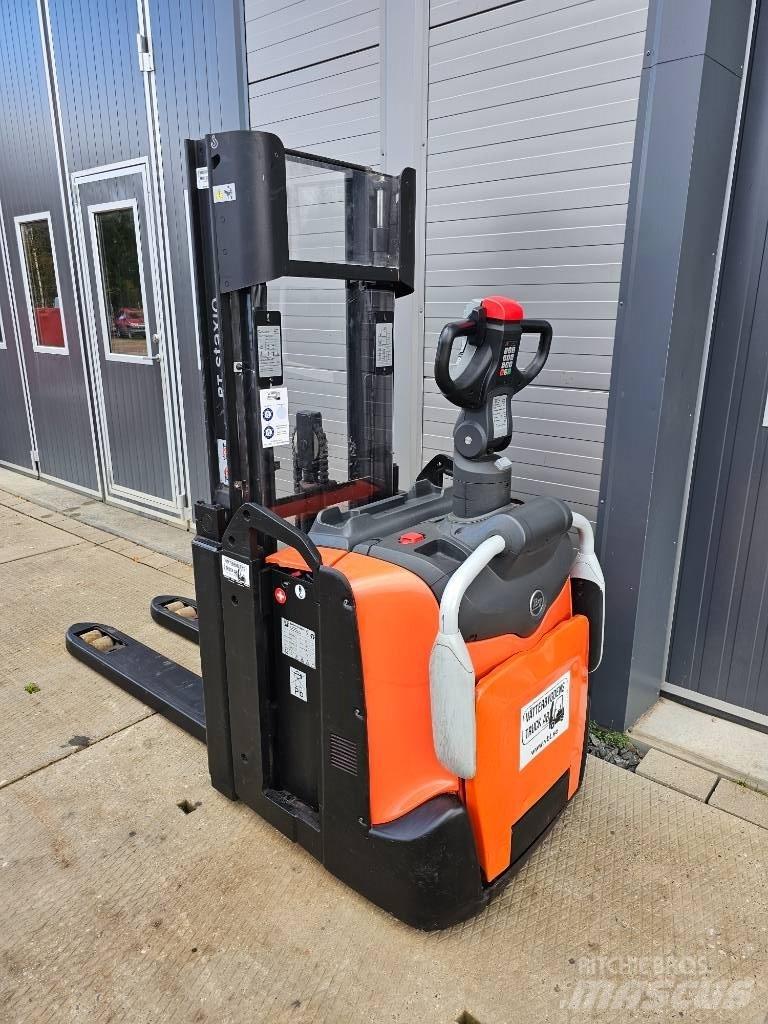 BT SPE 200 D 2500mm Transpallet uomo a terra
