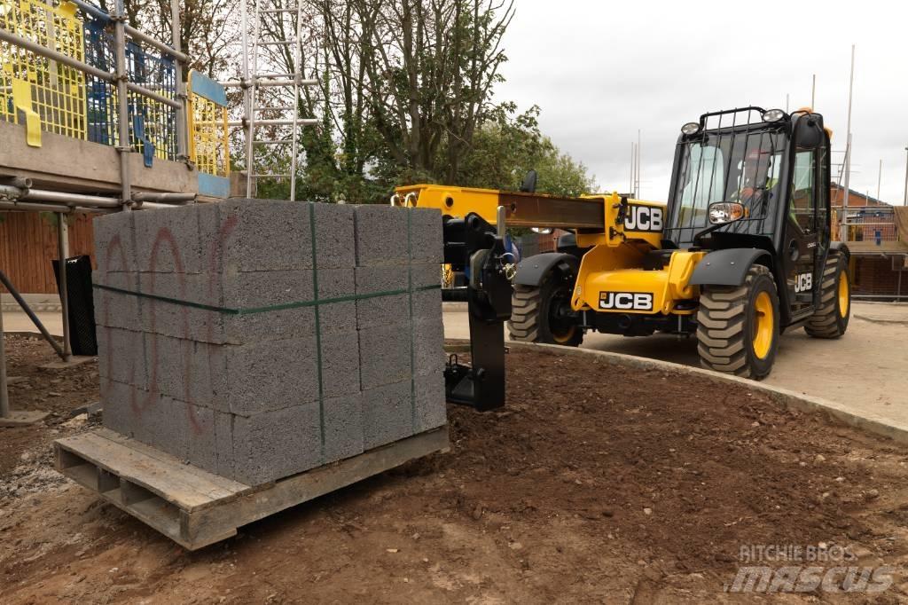 JCB 525-60 Sollevatori telescopici
