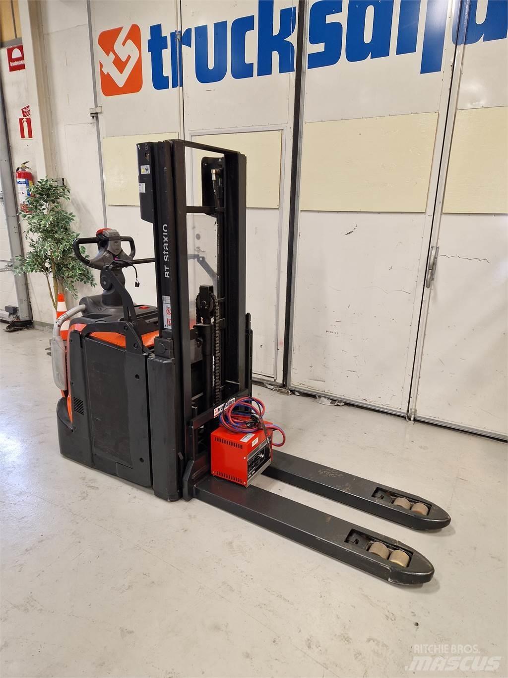 Toyota SPE200D Transpallet uomo a terra
