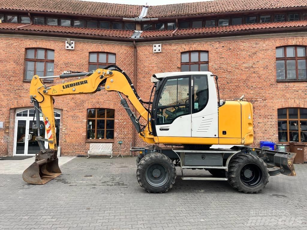 Liebherr A 910 Comp Escavatori gommati