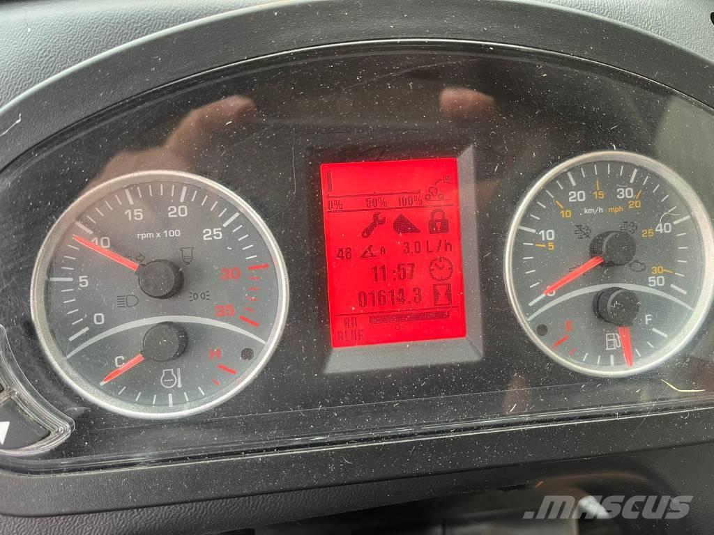 Dieci Agri Pivot T80 Sollevatori telescopici per agricoltura