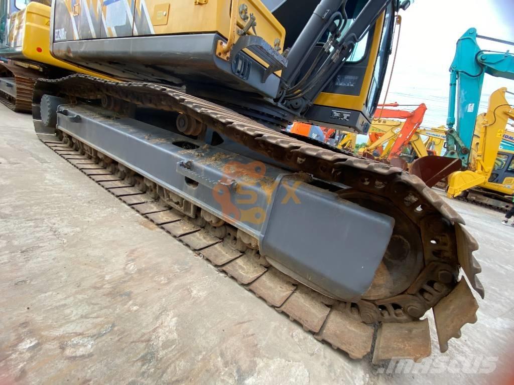 Volvo EC 240 B LC Escavatori cingolati