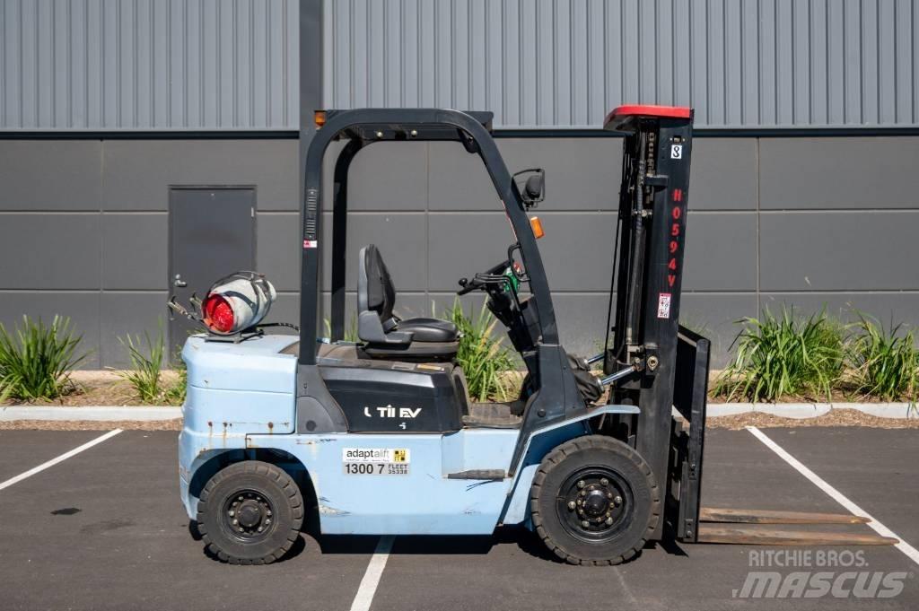 Utilev UT25P Carrelli elevatori GPL