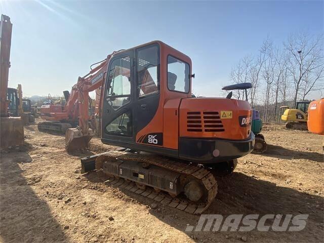Doosan DX80 Escavatori medi 7t - 12t