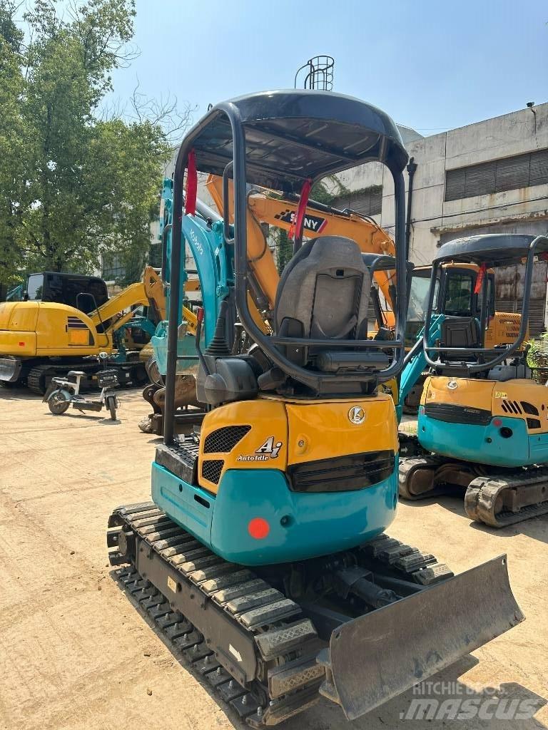 Kubota U15 Miniescavatori