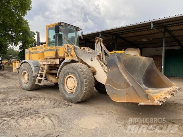 Volvo L 150 Pale gommate