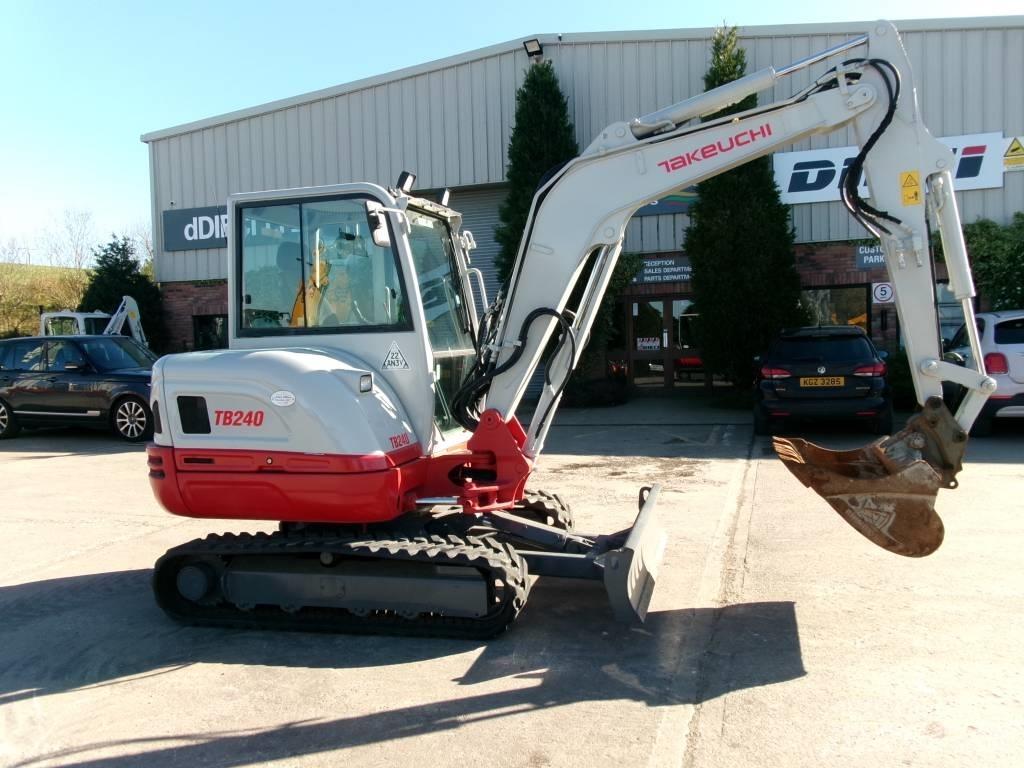Takeuchi TB 240 Miniescavatori