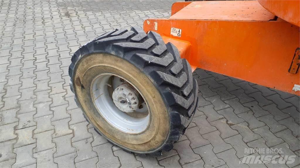 JLG 460SJG Piattaforme a braccio telescopico