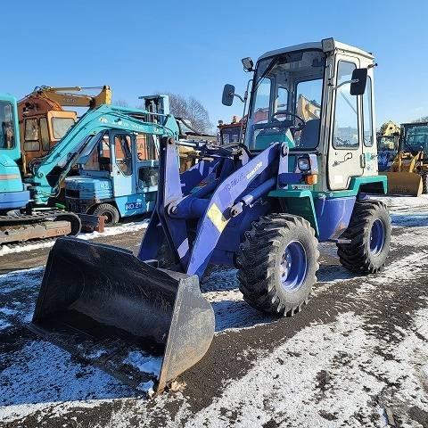 Komatsu WA30-5E0 Pale gommate