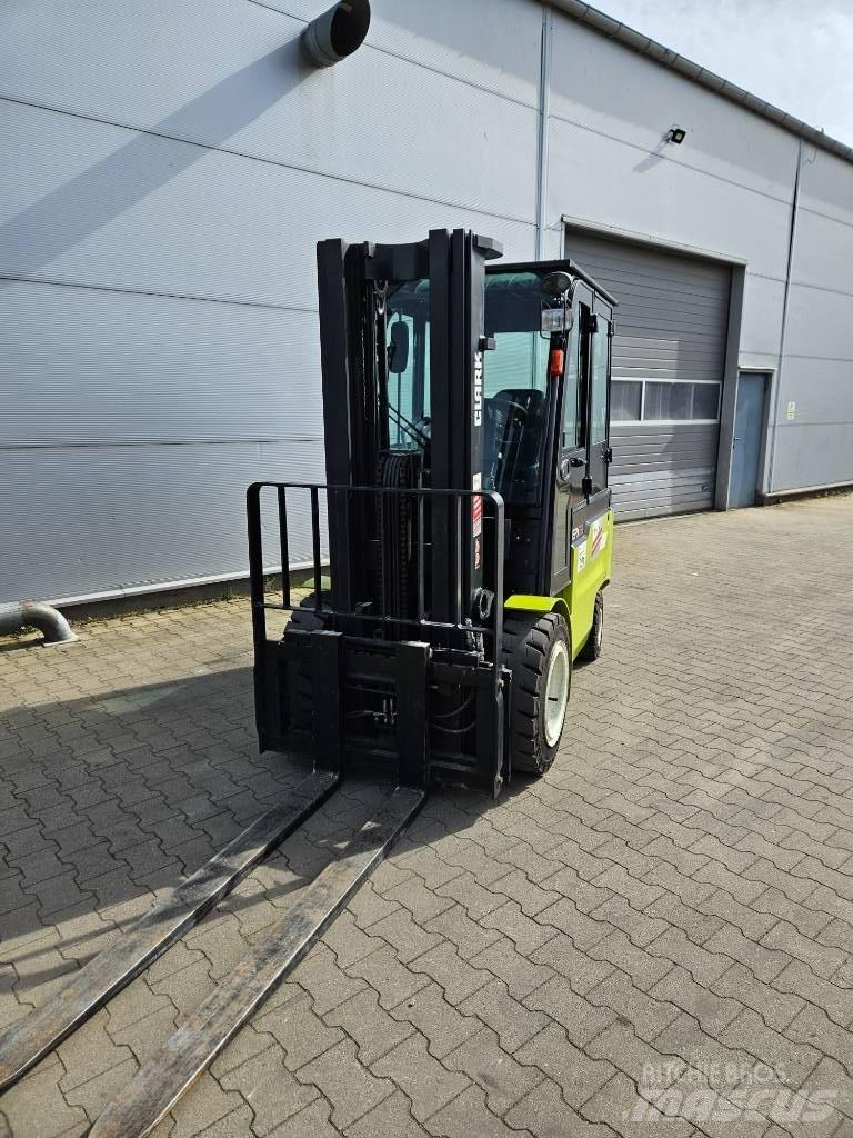 Clark EPX32i Carrelli elevatori elettrici