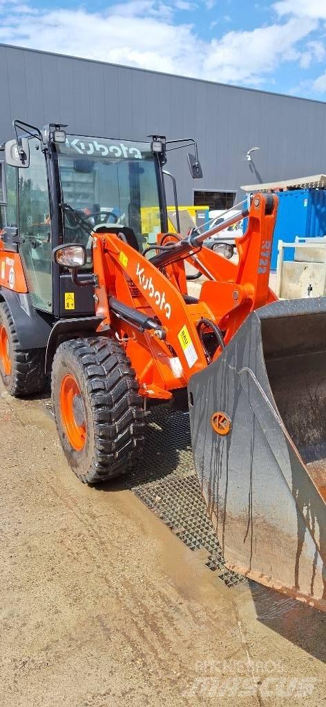 Kubota R 070 Pale gommate
