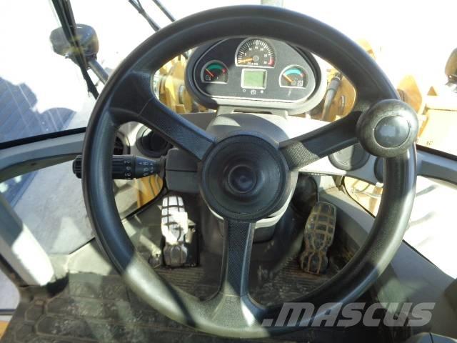 CAT 924 K Pale gommate