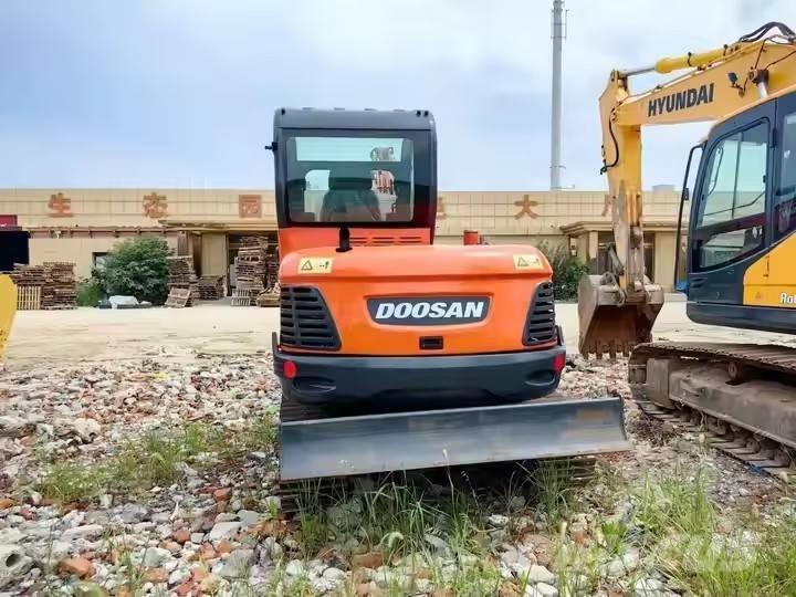 Doosan DX 60 Escavatori cingolati