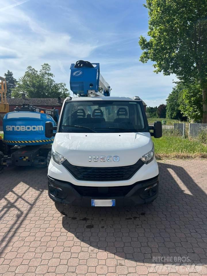 Socage 20D Piattaforme autocarrate
