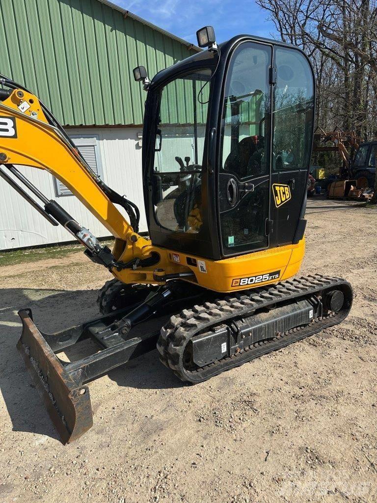 JCB 8025 ZTSL Miniescavatori