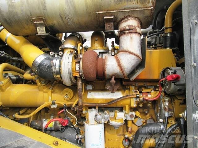 CAT 966 G II Pale gommate