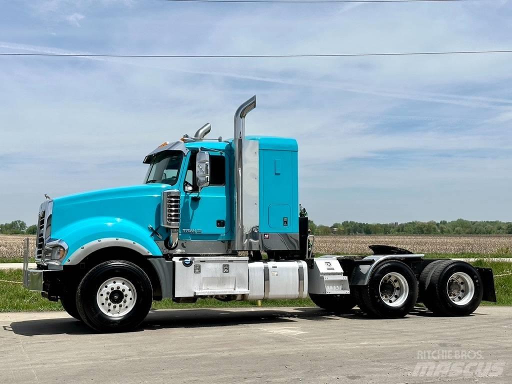 Mack Titan TD 713 Camion altro