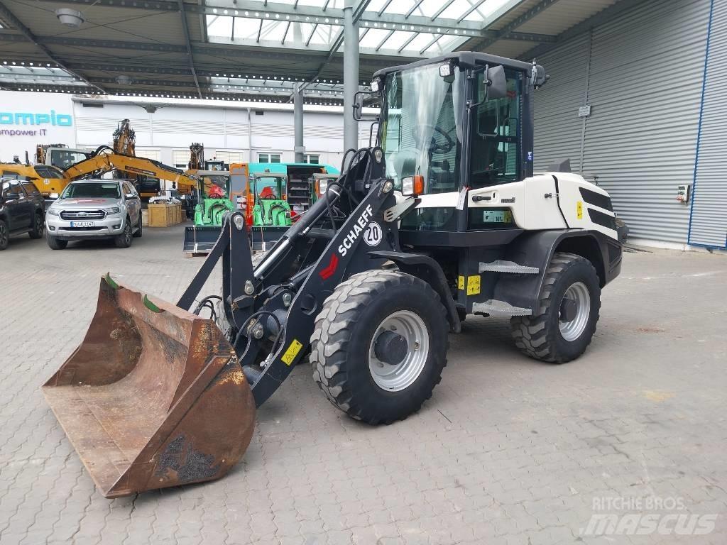 Schaeff TL 100 Pale gommate