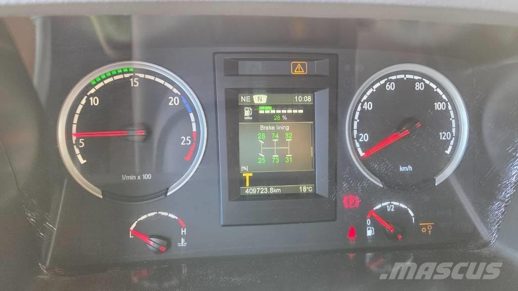 Scania P320 6X2*4 Autocarro pianale / argano