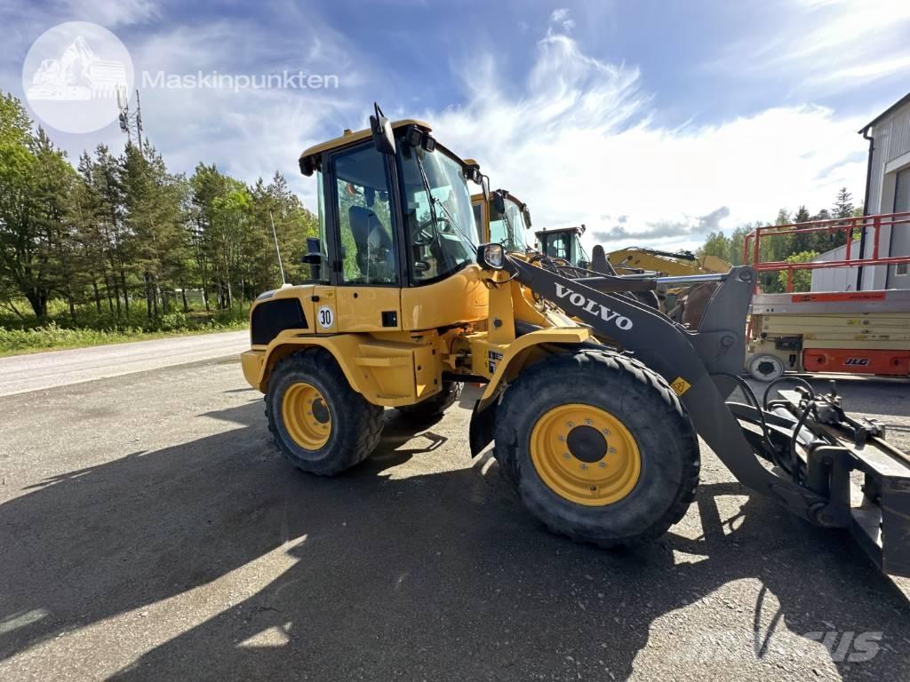 Volvo L 35 G Pale gommate