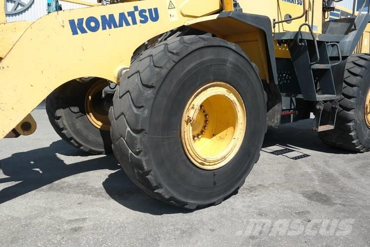 Komatsu WA 380-5-H Pale gommate