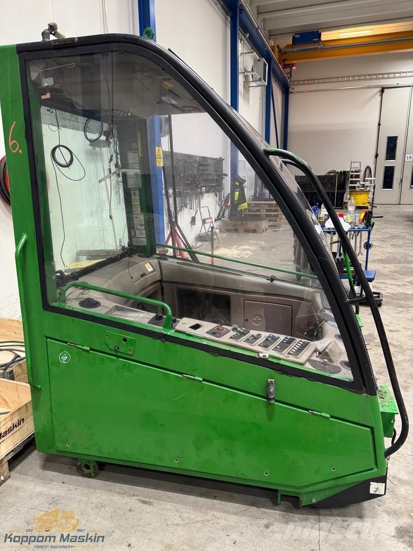 John Deere 1470D Cabine e interni