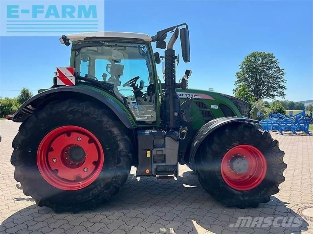 Fendt 724 vario s4 Trattori