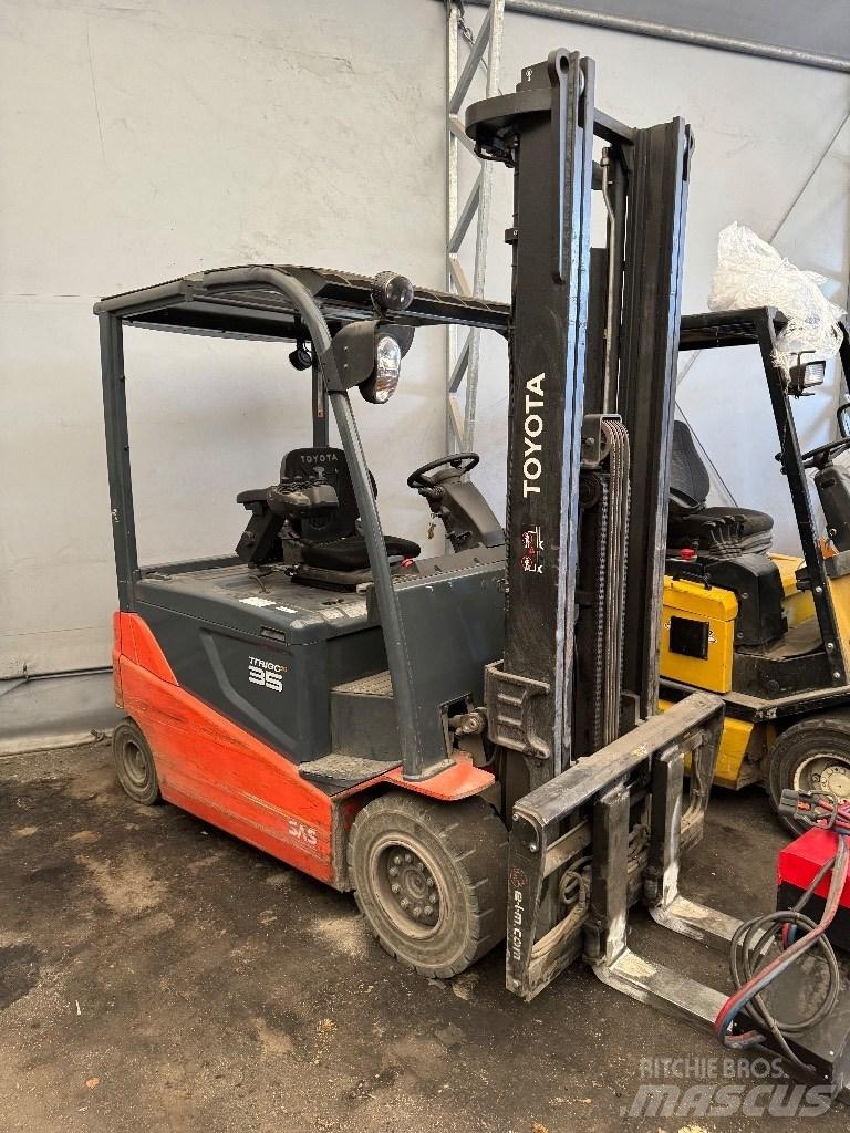 Toyota 8FBMT35 Carrelli elevatori elettrici