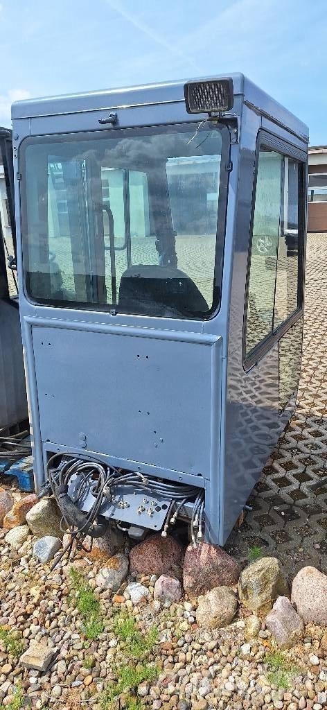 CASE 988 CK Cabine e interni