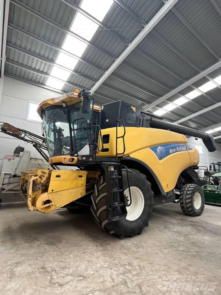 New Holland CR 9080 Mietitrebbiatrici