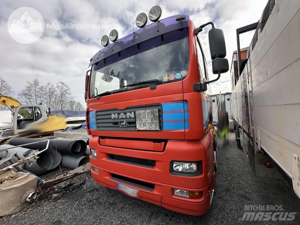 MAN TGX 28.530 LAXO Autocabinati