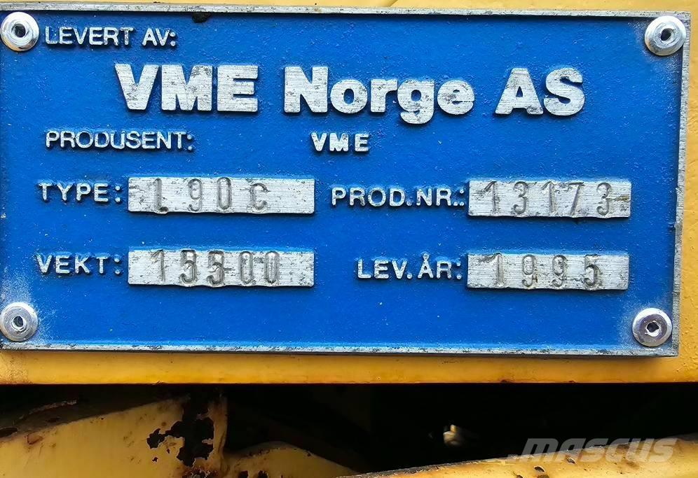 Volvo L90c Pale gommate