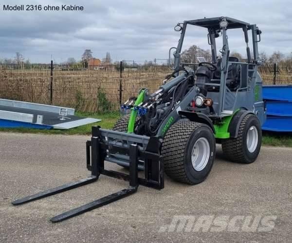 WCM L2316 und L2416 Pale frontali e scavatori