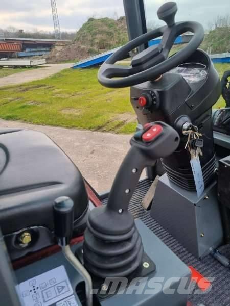 WCM L2316 und L2416 Pale frontali e scavatori