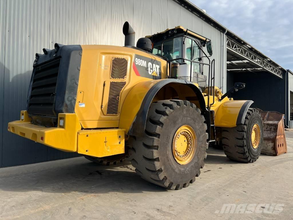 CAT 980M Pale gommate